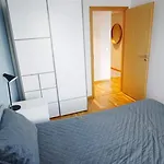 Modern With A Balcony Διαμέρισμα Ταλίν